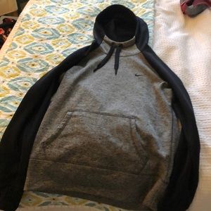 Nike therma-fit running sweater